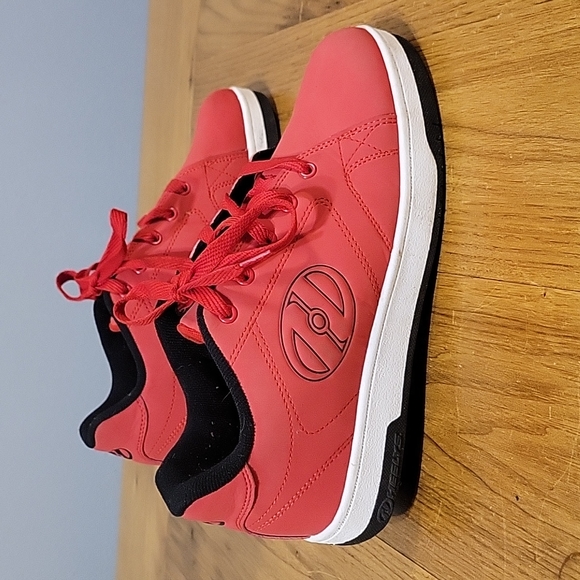 Heelys Other - Heelys Voyagers men's 8 red skate shoe